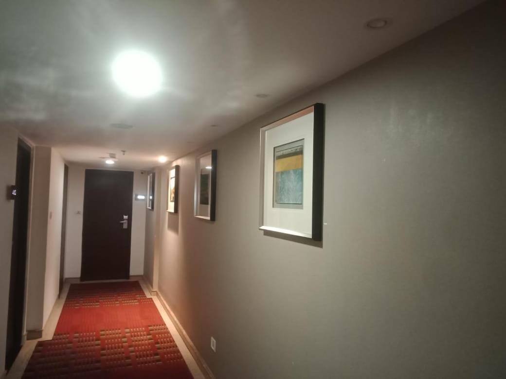 Blossom Rooms Hotel Vashishtha - Free Lunch Or Dinner- Free Breakfast Χιντεραμπάντ Εξωτερικό φωτογραφία