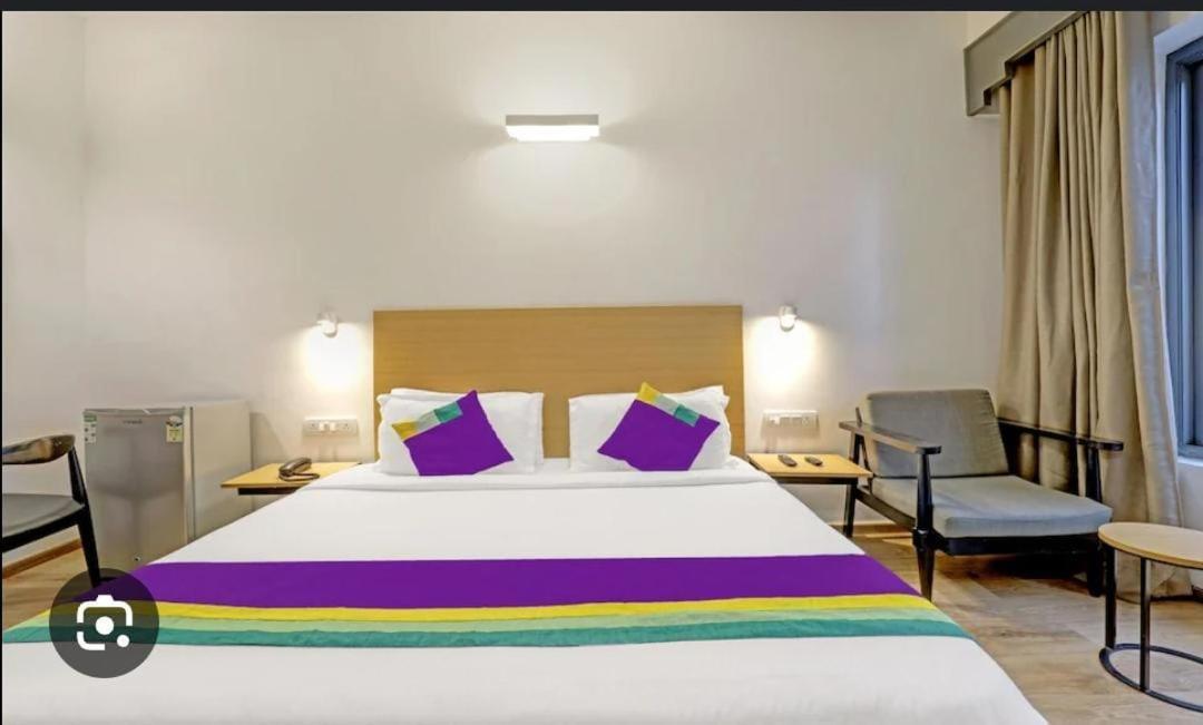 Blossom Rooms Hotel Vashishtha - Free Lunch Or Dinner- Free Breakfast Χιντεραμπάντ Εξωτερικό φωτογραφία