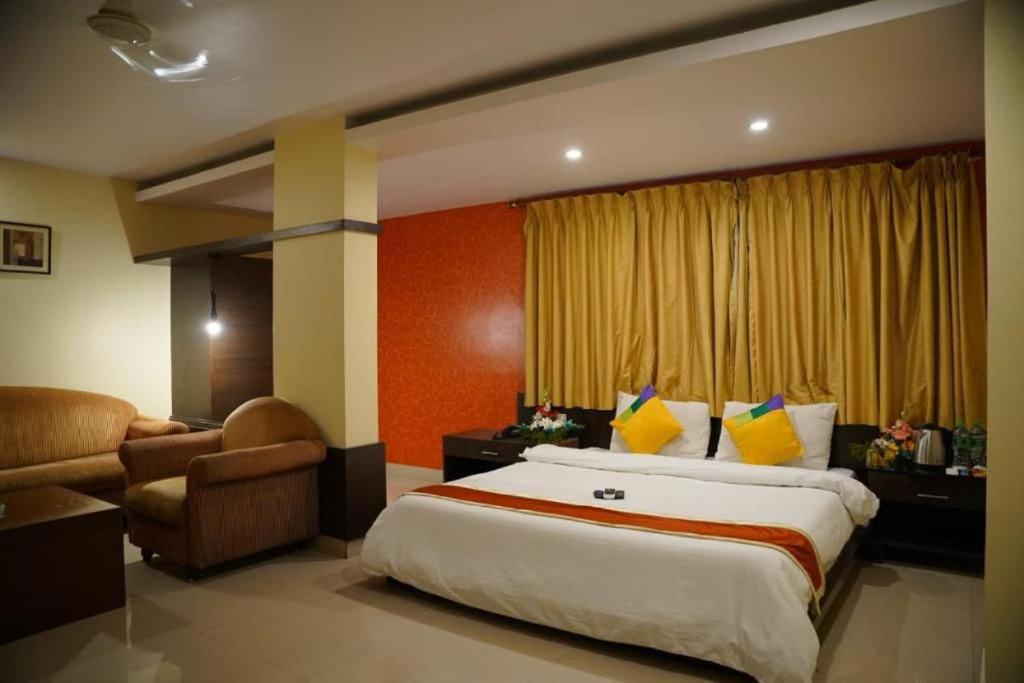 Blossom Rooms Hotel Vashishtha - Free Lunch Or Dinner- Free Breakfast Χιντεραμπάντ Εξωτερικό φωτογραφία